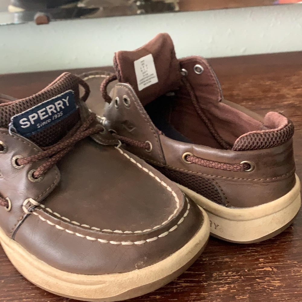Boys’ dark brown leather Sperry. Gently used, but shoe laces are a little worn. - Picture 5 of 5